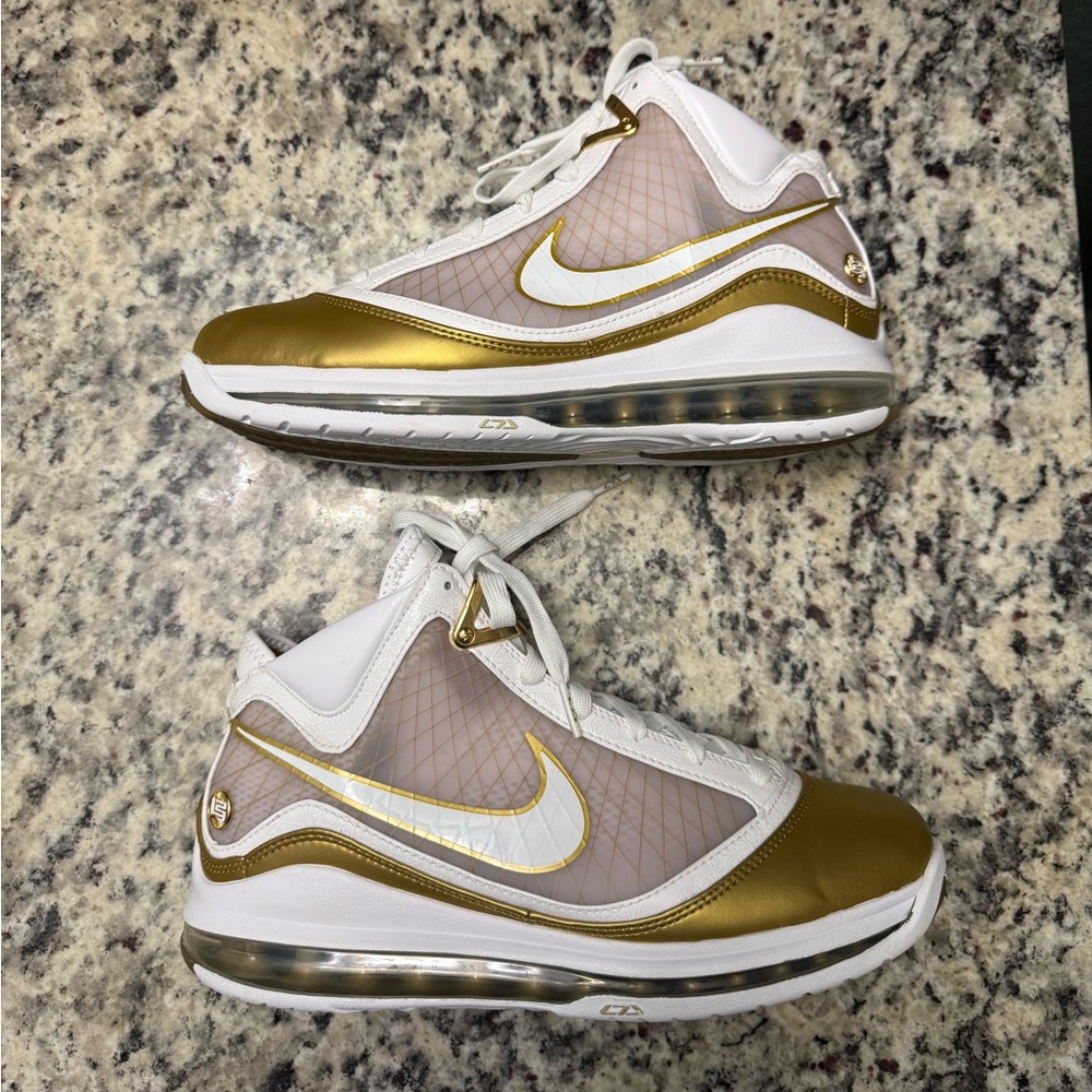Nike LeBron 7 “China Moon” 2020 CU5646-100 Size 9 - Picture 6 of 12